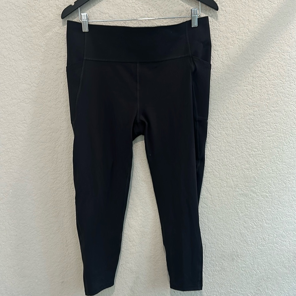 Gap black leggings size 34